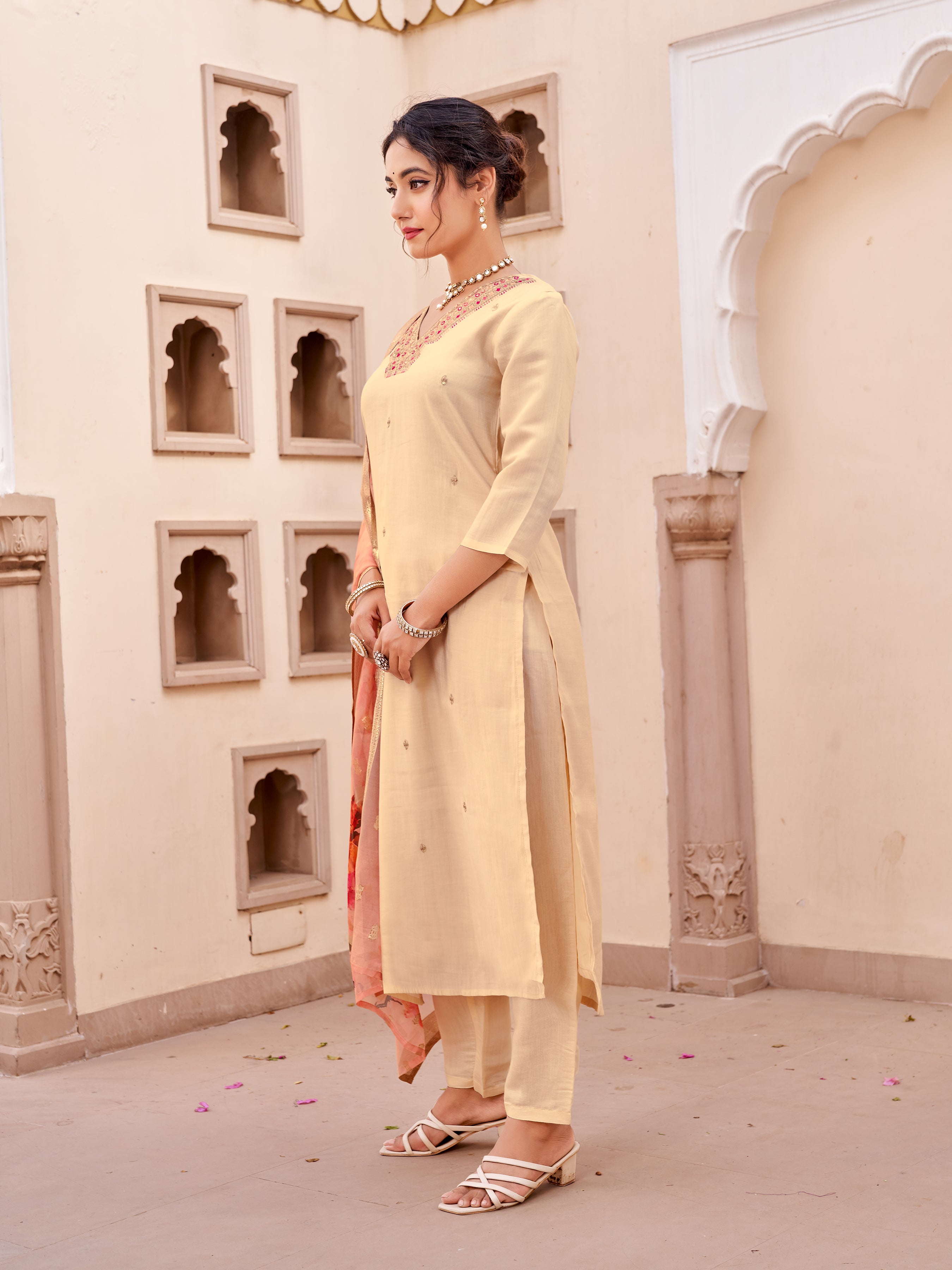 Beautiful Embroidery Straight Kurta with Dupatta