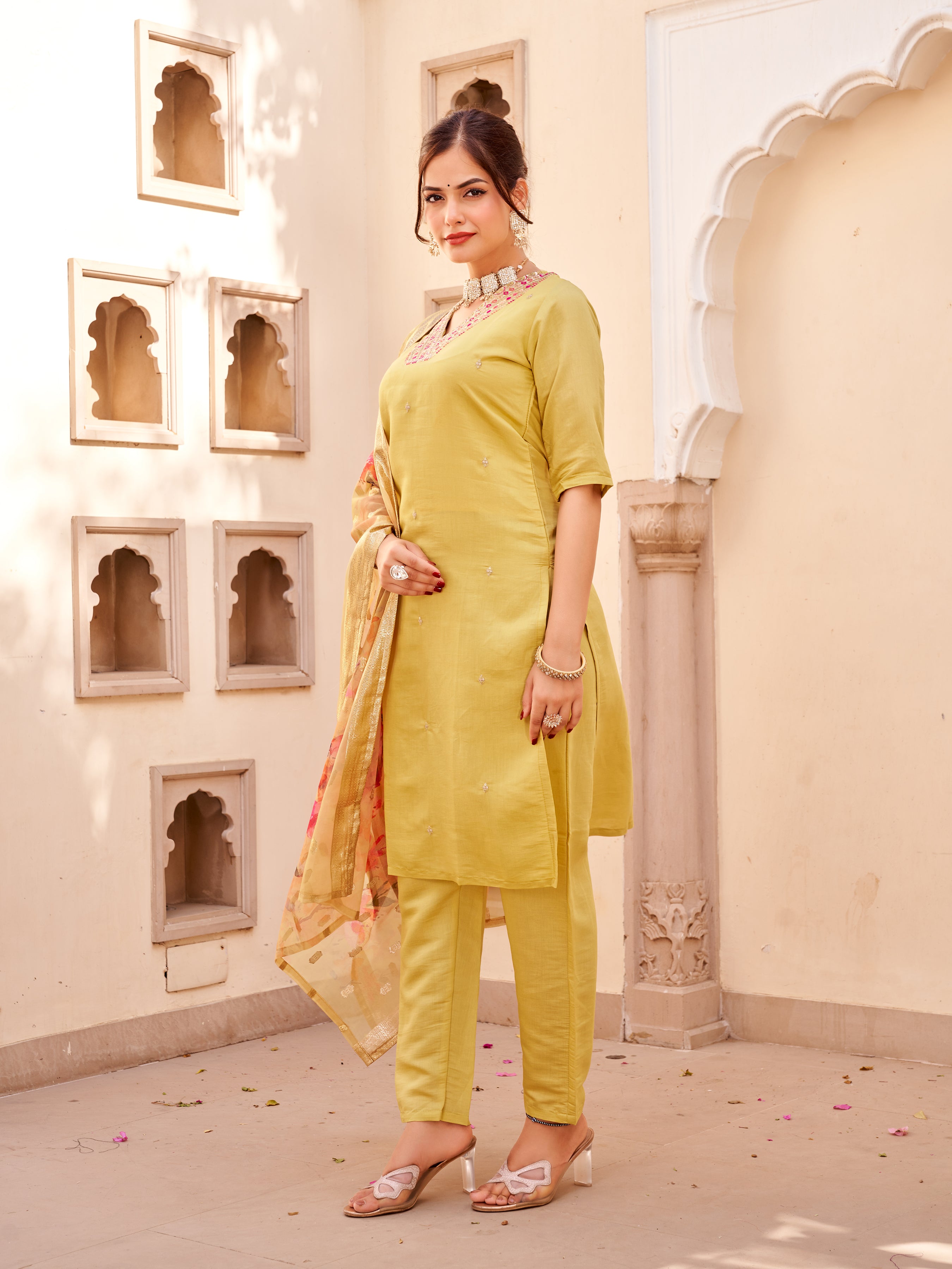 Beautiful Embroidery Straight Kurta with Dupatta