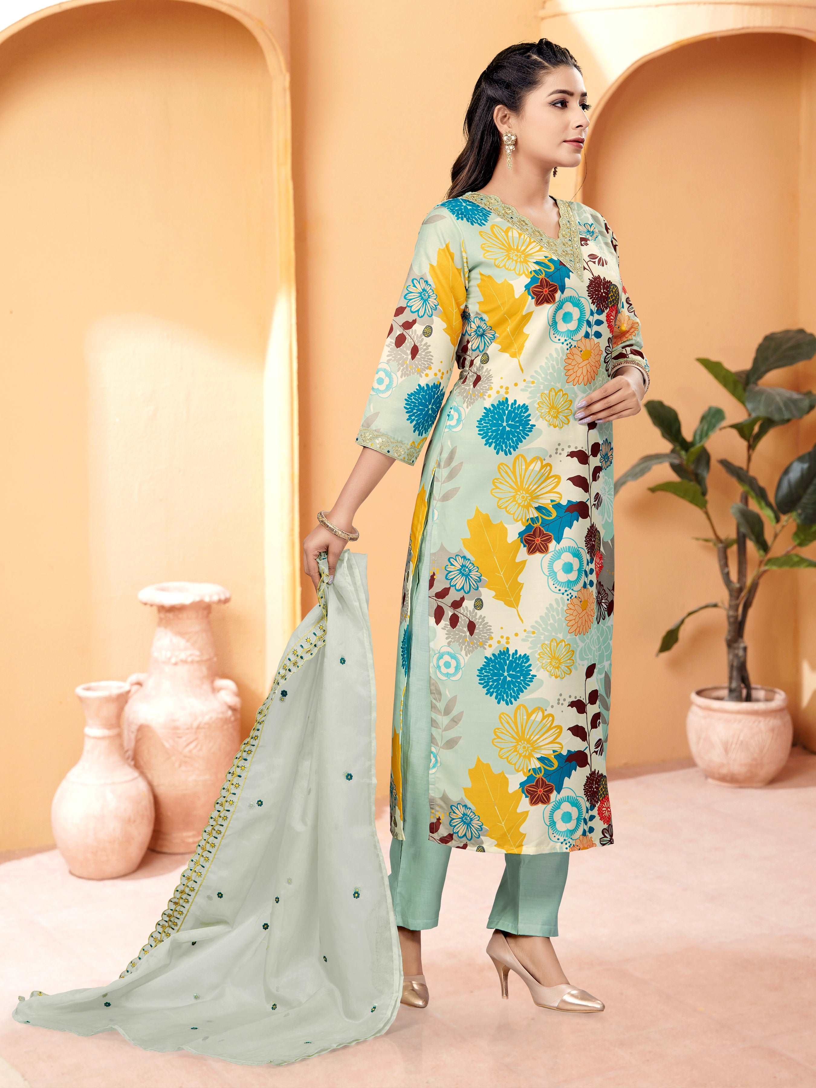 Traditional Women's Kurta with Dupatta and Pants